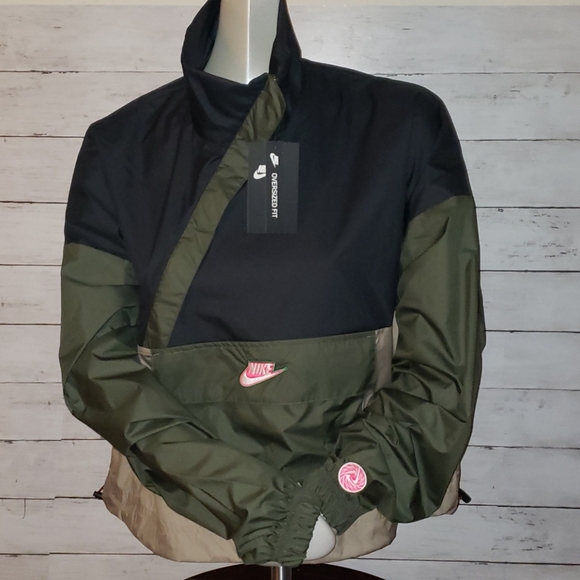 nike woven anorak